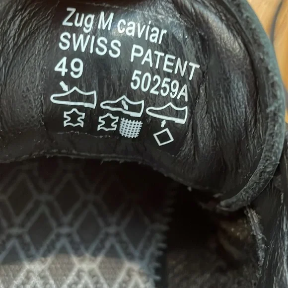 Men's Black Athletic Shoes - Picture 11 of 11